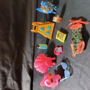 Monster High G3 accessories
